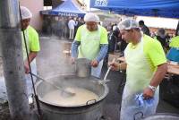 Saint-Julien-du-Pinet : 1 300 soupes aux choux servies sur la place du village