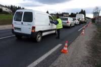 Monistrol-sur-Loire : des enquêteurs arrêtent les voitures pour une étude sur la circulation