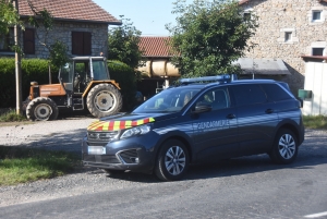 Saint-Pal-de-Chalencon : un tracteur percute une voiture, une femme et son enfant blessés