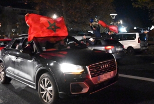 Des scènes de liesse au Puy-en-Velay après la victoire du Maroc en Coupe du monde