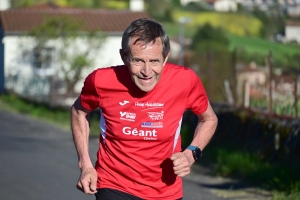 Polignac : Velay Athlétisme reverse 2000 € à Vaincre Charcot après son Trail Grand Velay