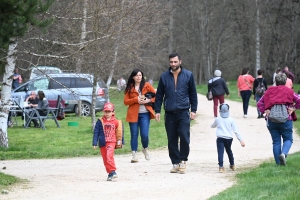 Sainte-Sigolène : 145 enfants ont chassé les oeufs de Pâques à Vaubarlet