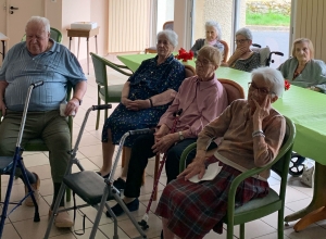 Saint-Maurice-de-Lignon : à la maison de retraite, on a fêté les anniversaires en chansons