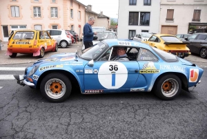 110 vénérables voitures à la 4e Ronde historique du Val d&#039;Ance