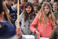 Monistrol-sur-Loire : un orchestre de percussions composé par 150 écoliers de CM2 (vidéo)