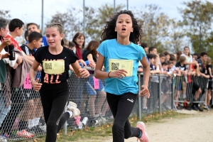 Yssingeaux : 550 collégiens au pas de course au complexe sportif