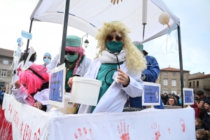 Saint-Didier-en-Velay : Carnaval pluvieux, Carnaval heureux (vidéo)