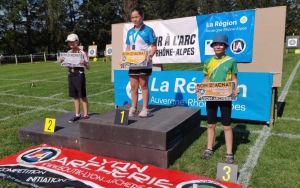 Trois médailles de bronze pour les Archers de la Jeune Loire à Beauzac