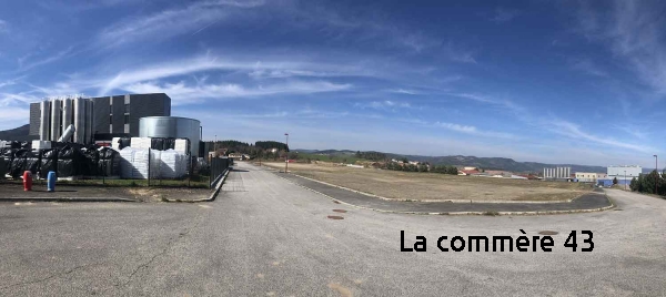 A Pirolles, il reste une parcelle disponible de 15 000 m2, à côté d&#039;Auvergne Plastique Industrie qui a construit une usine neuve||||