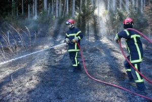 Un feu de végétation au Chambon-sur-Lignon, une reprise du feu de forêt à Saint-Haon