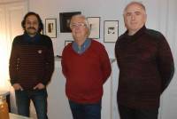 Trois représentants du collectif Les Passerelles présents lors du vernissage à La Boîte à soleils, Pierre Jourde, Alain Puygrenier, Lionel Balard.