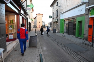 Manager de commerce : c&#039;est trop tôt selon les élus des Marches du Velay-Rochebaron