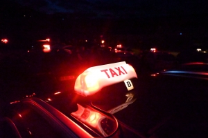 Les taxis, premier blocage en Haute-Loire ce lundi (vidéo)