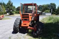 Mazet-Saint-Voy : la voiture heurte un tracteur et part en tonneaux