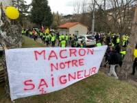 La manifestation régionale des Gilets jaunes au Puy-en-Velay a rassemblé plusieurs milliers de personnes