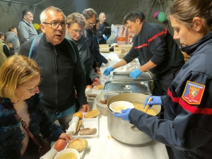 Montfaucon-en-Velay : 150 vététistes, 280 marcheurs et 500 soupes au profit du Téléthon