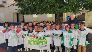 Monistrol-sur-Loire : les écoliers du Château ramassent les déchets sur différents sites