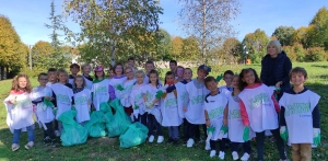 Monistrol-sur-Loire : les écoliers du Château ramassent les déchets sur différents sites