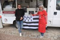 Saint-Didier-en-Velay : elles cuisinent des spécialités bretonnes à bord de leur Kar Breizh