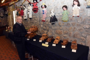 Aurec-sur-Loire : une exposition de poupées et voitures au Château du Moine-Sacristain