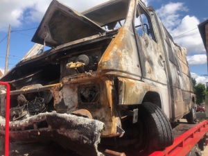 Yssingeaux : en se rendant à une brocante, la camionnette prend feu