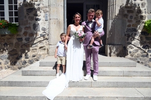 Yssingeaux : Emilie et Anthony font la surprise de leur mariage à leurs invités