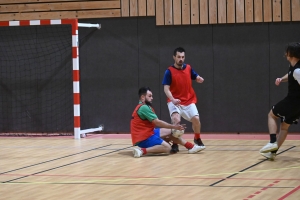 Dunières : les éducateurs du Puy Foot victorieux du tournoi futsal de Noël