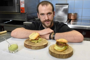 Recette du chef : un burger à la pintade et au guacamole (vidéo)