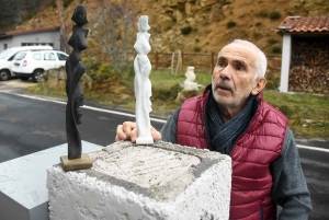 Grazac : Michel Pauze expose ses sculptures au bord de la voie verte Via Fluvia