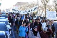 Monistrol-sur-Loire : 200 personnes défilent pour la marche sur le climat (vidéo)