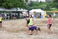 Aurec-sur-Loire : du handball festif sur des terrains en sable