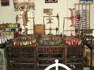 Sainte-Sigolène : ils remettent en état un métier à tisser de 1902 au musée La Fabrique