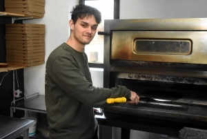 Chambon-sur-Lignon : Alex remplace Axel à la pizzeria La Paillote