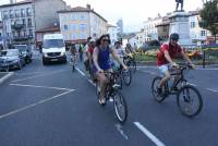 Ils profitent du Tour de France pour réclamer des pistes cyclables
