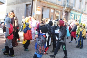Saint-Agrève : les enfants du village dans la rue pour fêter Carnaval