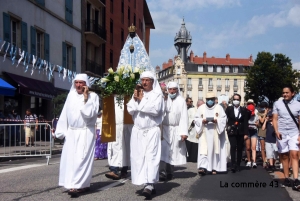 Les fêtes de l&#039;Assomption prennent une dimension particulière au Puy-en-Velay