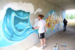 Tence : sous le pont, des graffeurs en pleine action ce week-end