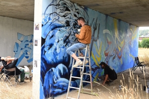 Tence : sous le pont, des graffeurs en pleine action ce week-end