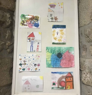 Montfaucon-en-Velay : une exposition de dessins d&#039;enfants réalisés pendant le confinement