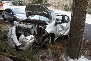 Tence : il dérape sur la neige, pronostic vital engagé pour un jeune conducteur
