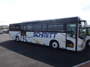 Schmitt Voyages recrute des conducteurs pour du ramassage scolaire en Haute-Loire