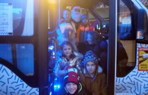 Insolite : à Sainte-Sigolène, le chauffeur de bus scolaire est le Père Noël