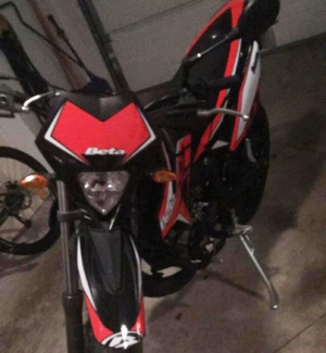 Montfaucon-en-Velay : une moto volée dans la nuit dans une ruelle