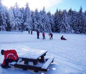 Ski nordique, raquettes, luge : le domaine du Meygal en accès libre ce week-end au chalet de Raffy