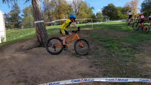 Cyclisme : les jeunes du Vélo Club du Velay dans la lumière au cyclo-cross de Firminy Vert