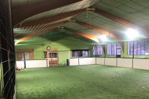 Un terrain de soccer indoor créé... à Riotord