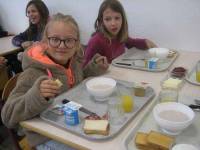 Chambon-sur-Lignon : un petit-déjeuner équilibré pris au collège