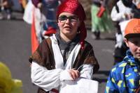 Le Mazet-Saint-Voy : le défilé des écoliers sur le thème du tri des déchets