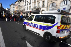 Puy-en-Velay : les manifestants maintiennent la pression contre la loi &quot;Sécurité globale&quot;