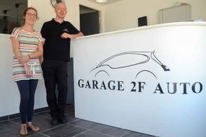 Garage 2F Auto a ouvert lundi sur la place derrière Chausson Matériaux.||